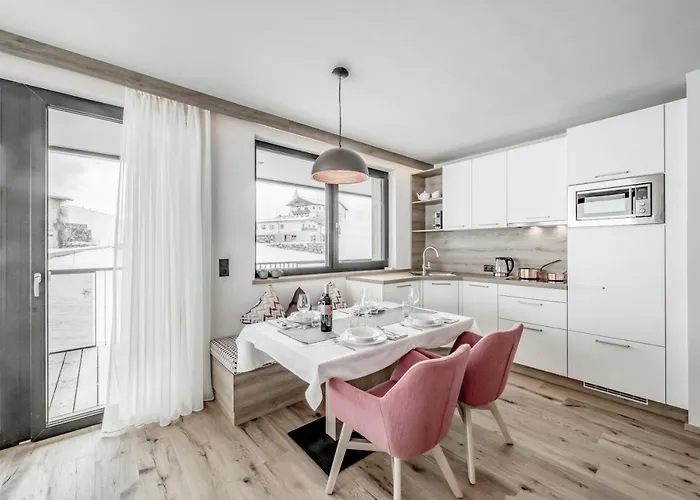 Nativo Bergaparts شقة فندقية 4*